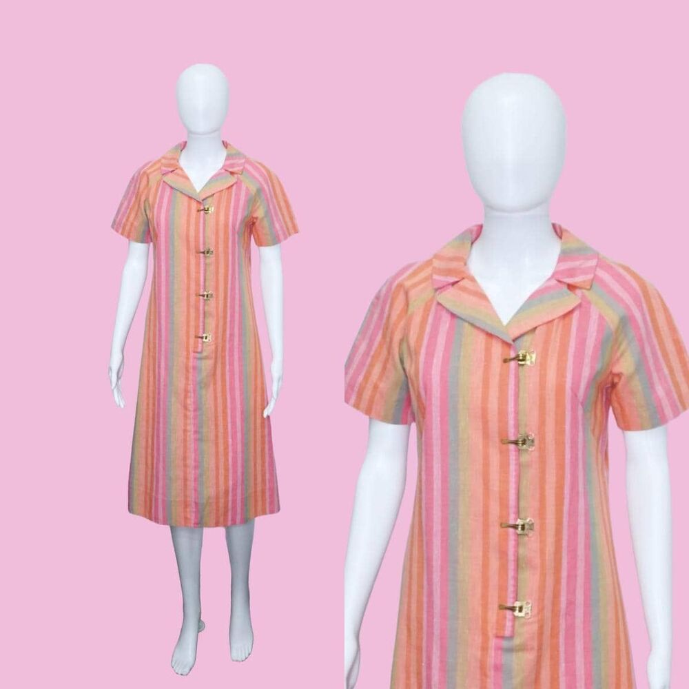 1950s-1960s STRIPED Colorful Collared Short Sleeve Dress W/HINGE Placket. Small